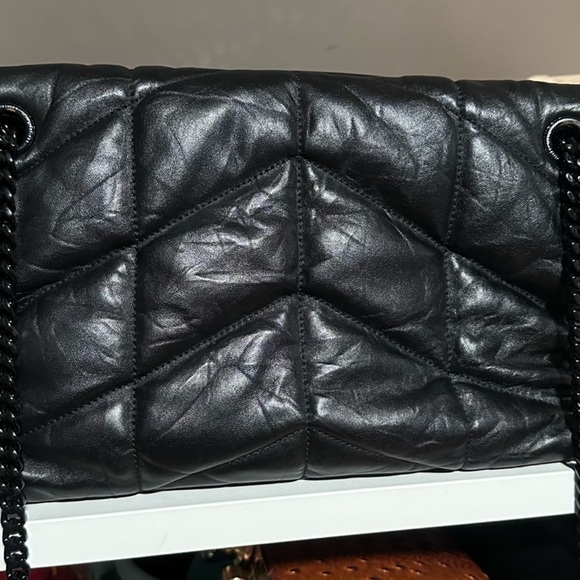 AUTHENTIC Saint Laurent Black Quilted Leather Shoulder Bag - Picture 3 of 9